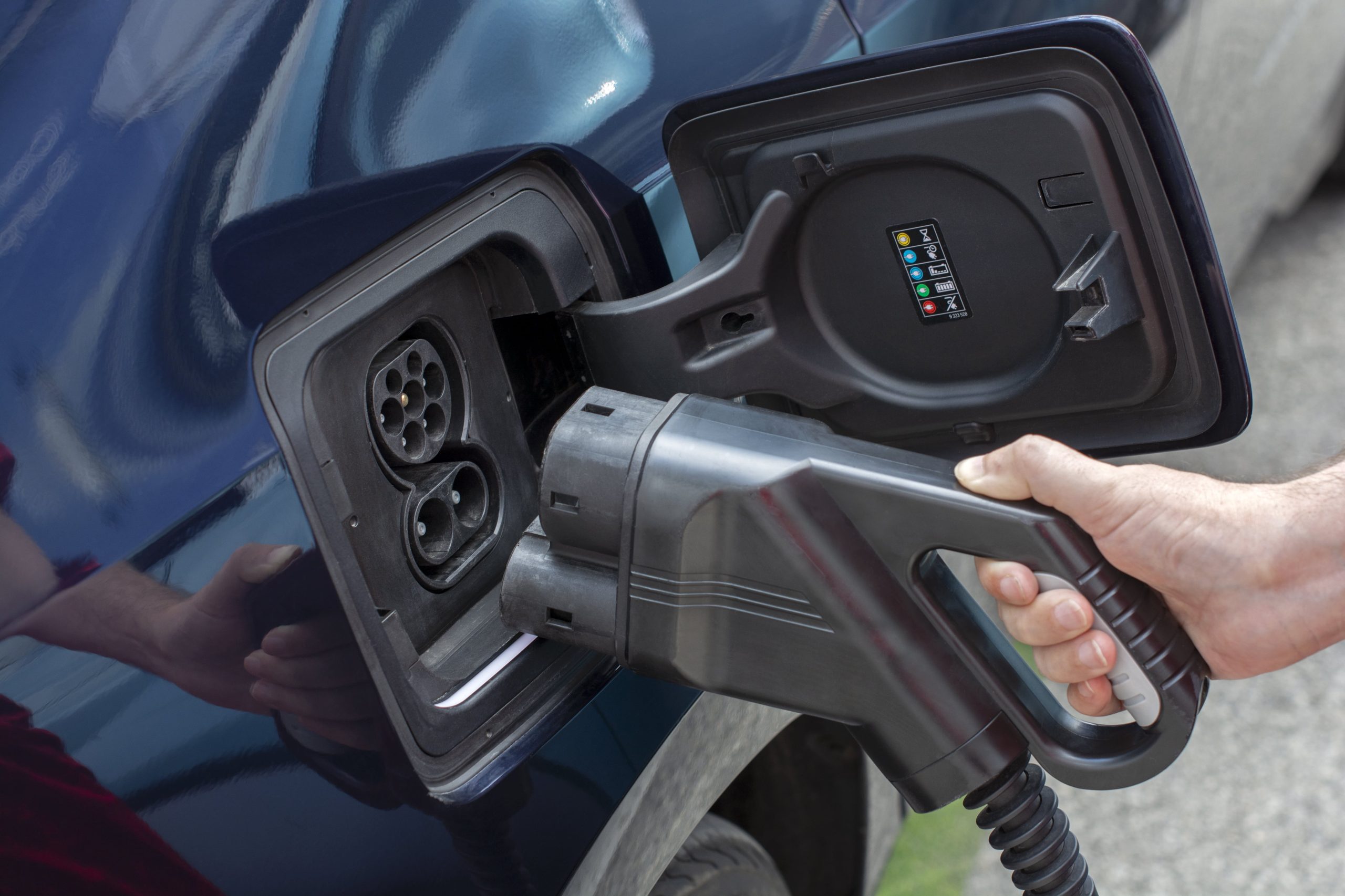Mitä kannattaa ottaa huomioon sähköautoa valittaessa
